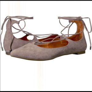 NIB Steve Madden Eleanor Lace-up Flats